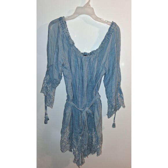 American Eagle Blue Chambray Embroidered Shorts Romper Sz XL - Picture 1 of 3